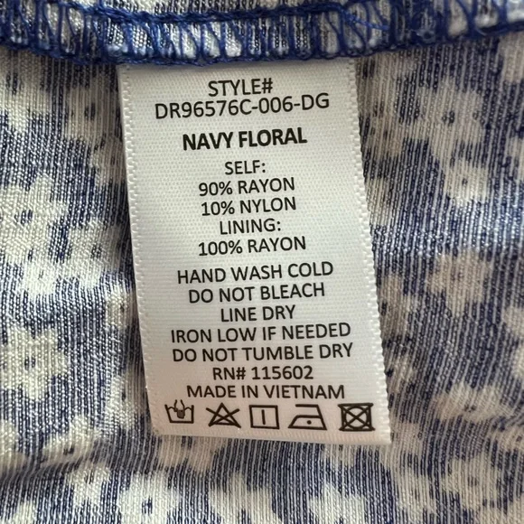 ๐ธ EUC LUSH Navy Floral Ruffle Sleeve Dress w/ Pockets | Womenโs XL - Picture 10 of 11